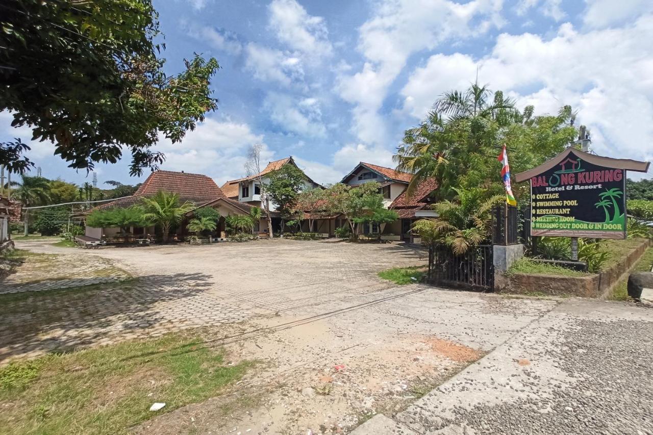 Oyo 3983 Balong Kuring Syariah Pringsewu Hotel Bandar Lampung Exterior photo